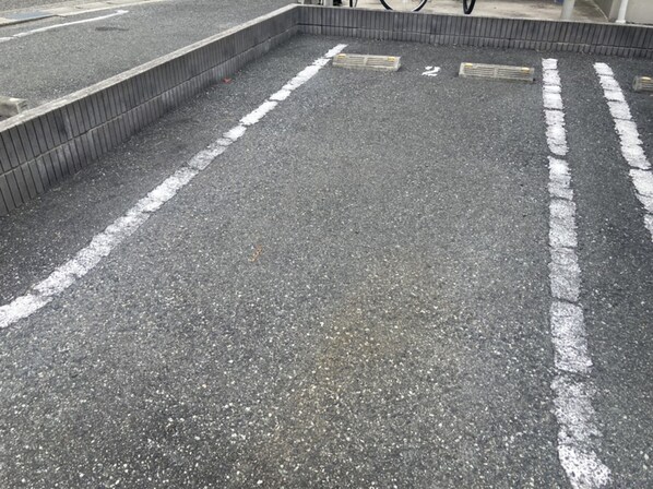 シュラインイーストの物件外観写真